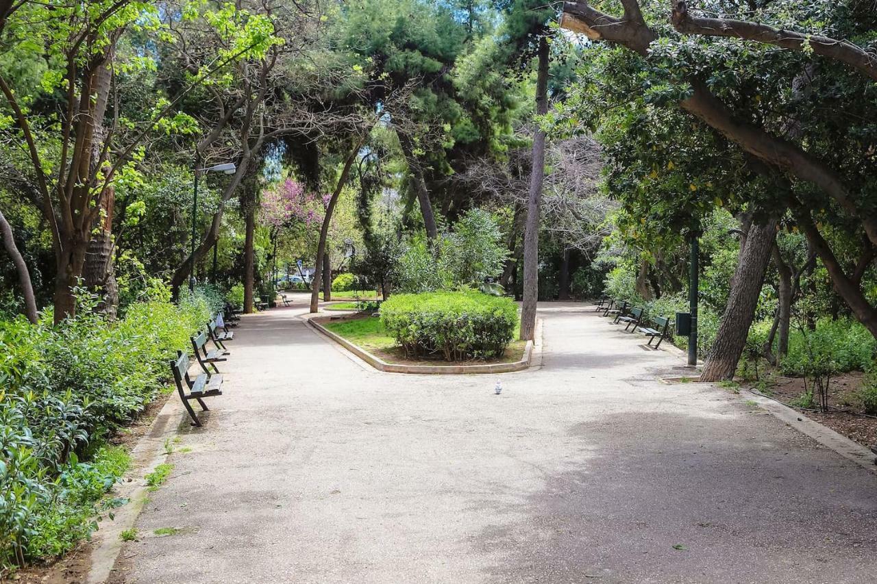 Charming Apartment Near Panathenaic Stadium Exterior photo